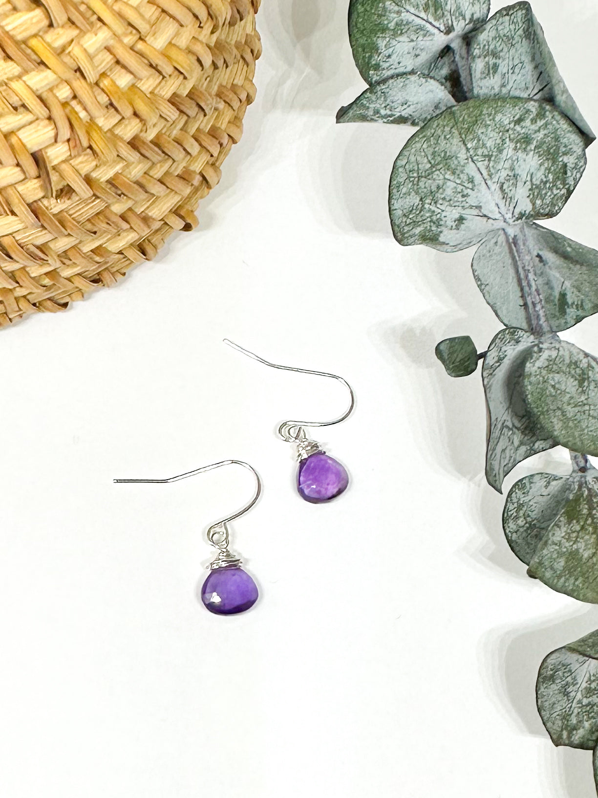 Dainty amethyst earrings