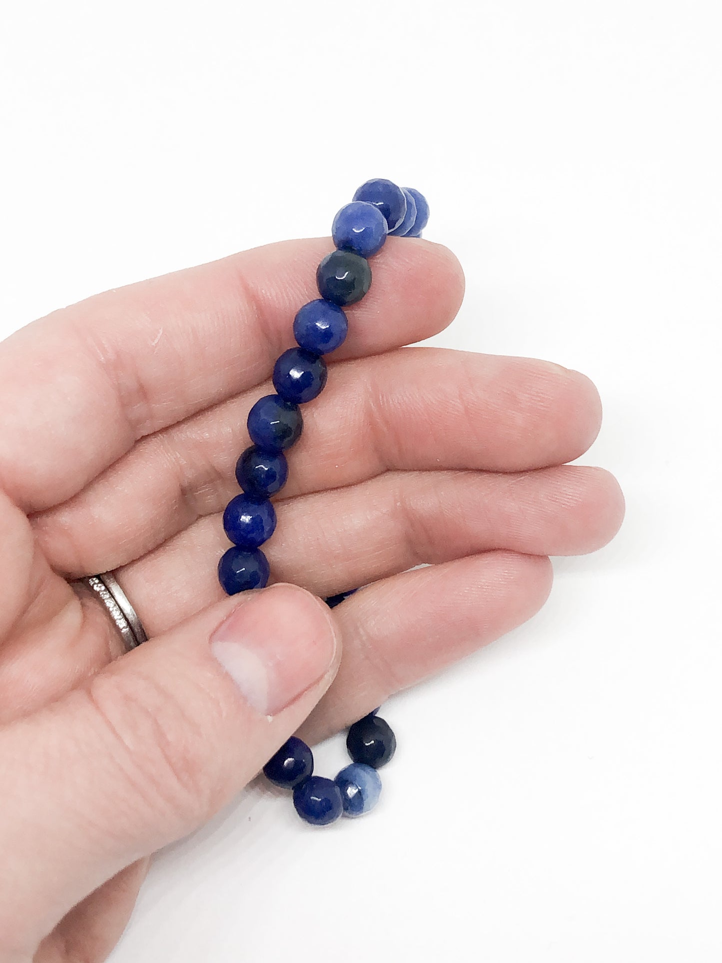 Blue agate beaded bracelet