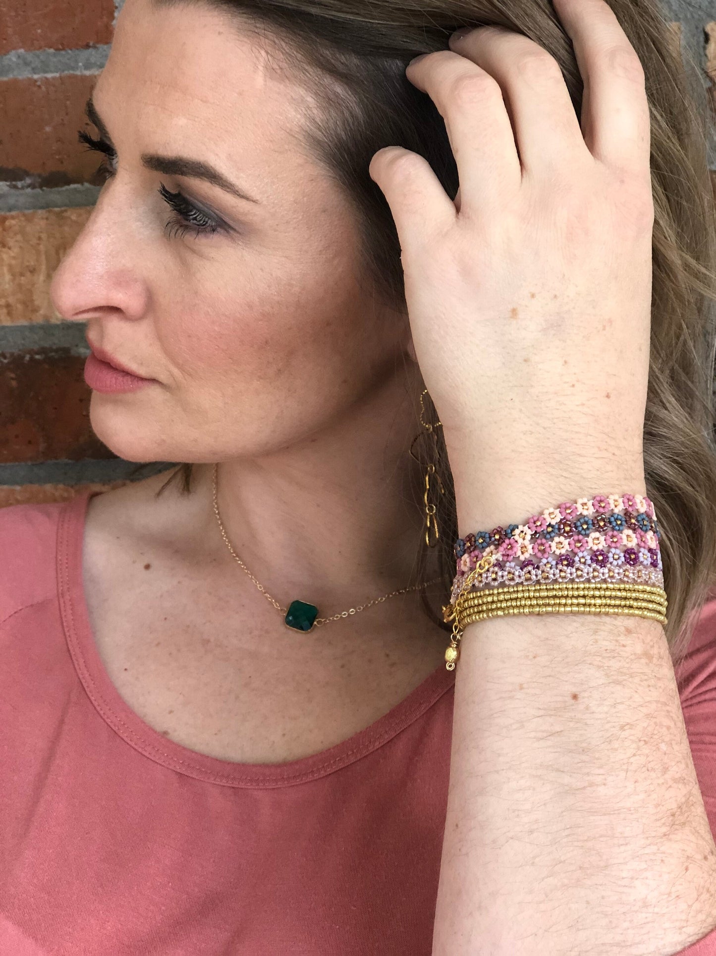 Dark pink daisy chain bracelet