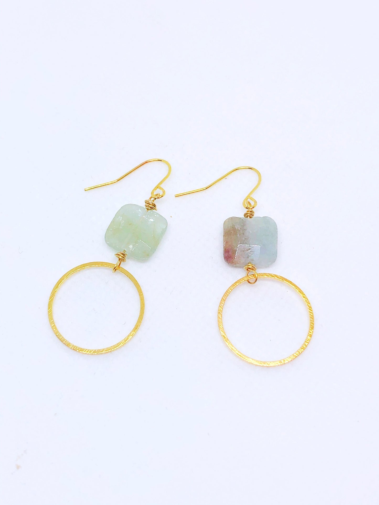 Square Aquamarine earrings with gold geometric circle