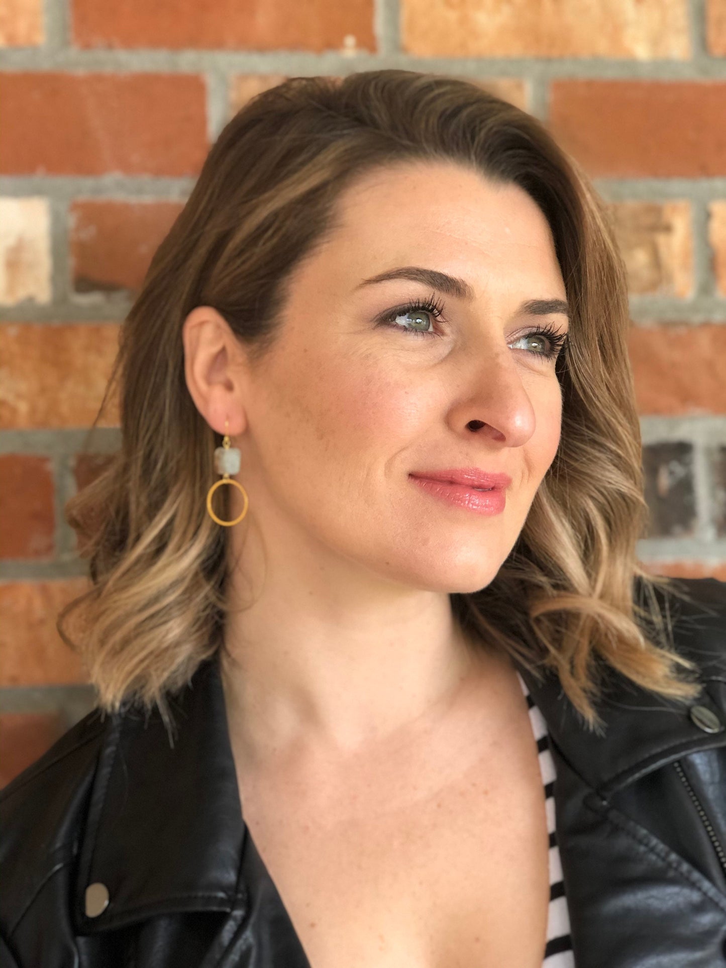 Square Aquamarine earrings with gold geometric circle