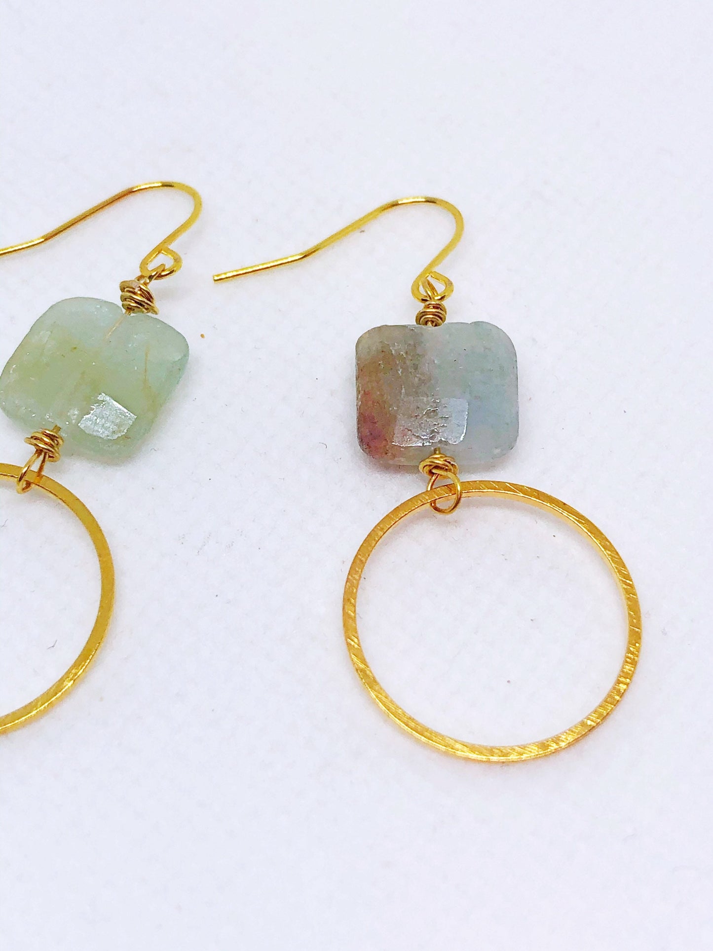 Square Aquamarine earrings with gold geometric circle