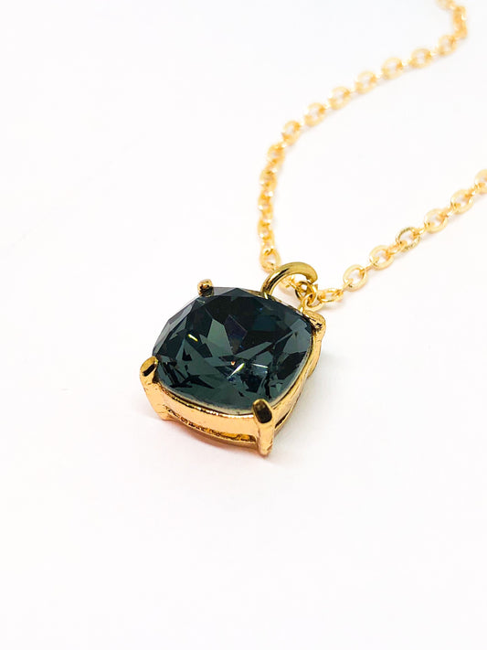 Blue-black glass gemstone necklace