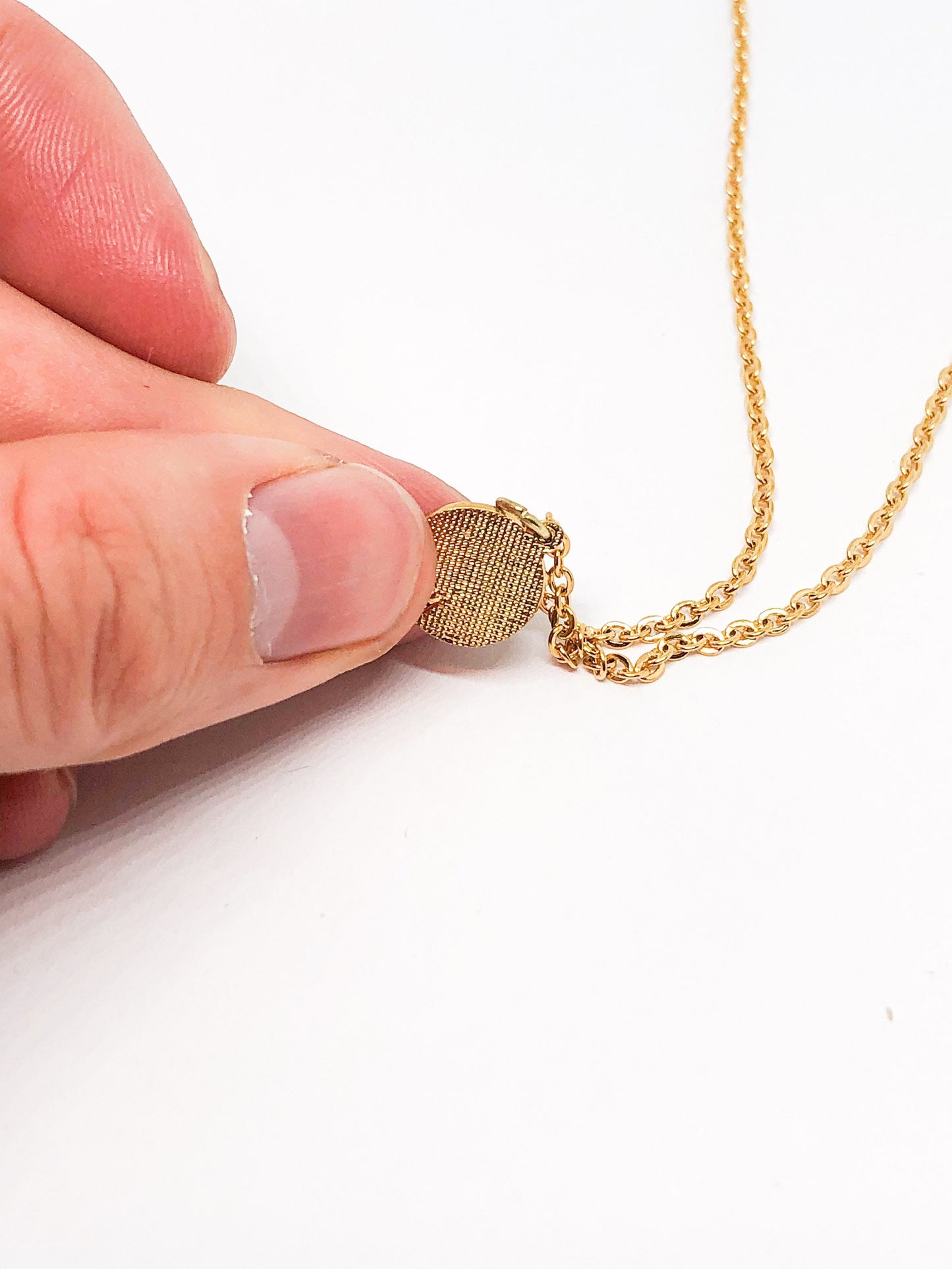 Nautical necklace gold