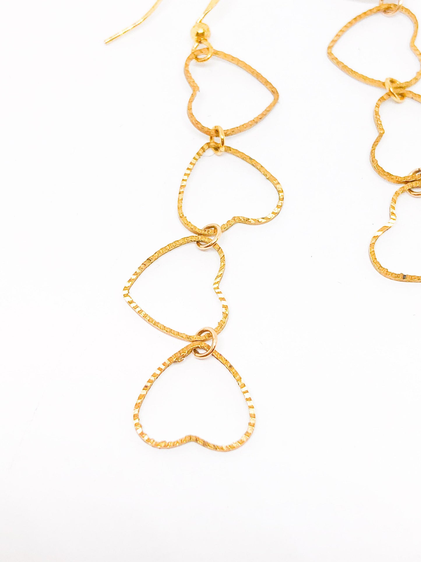 Heart earrings in gold