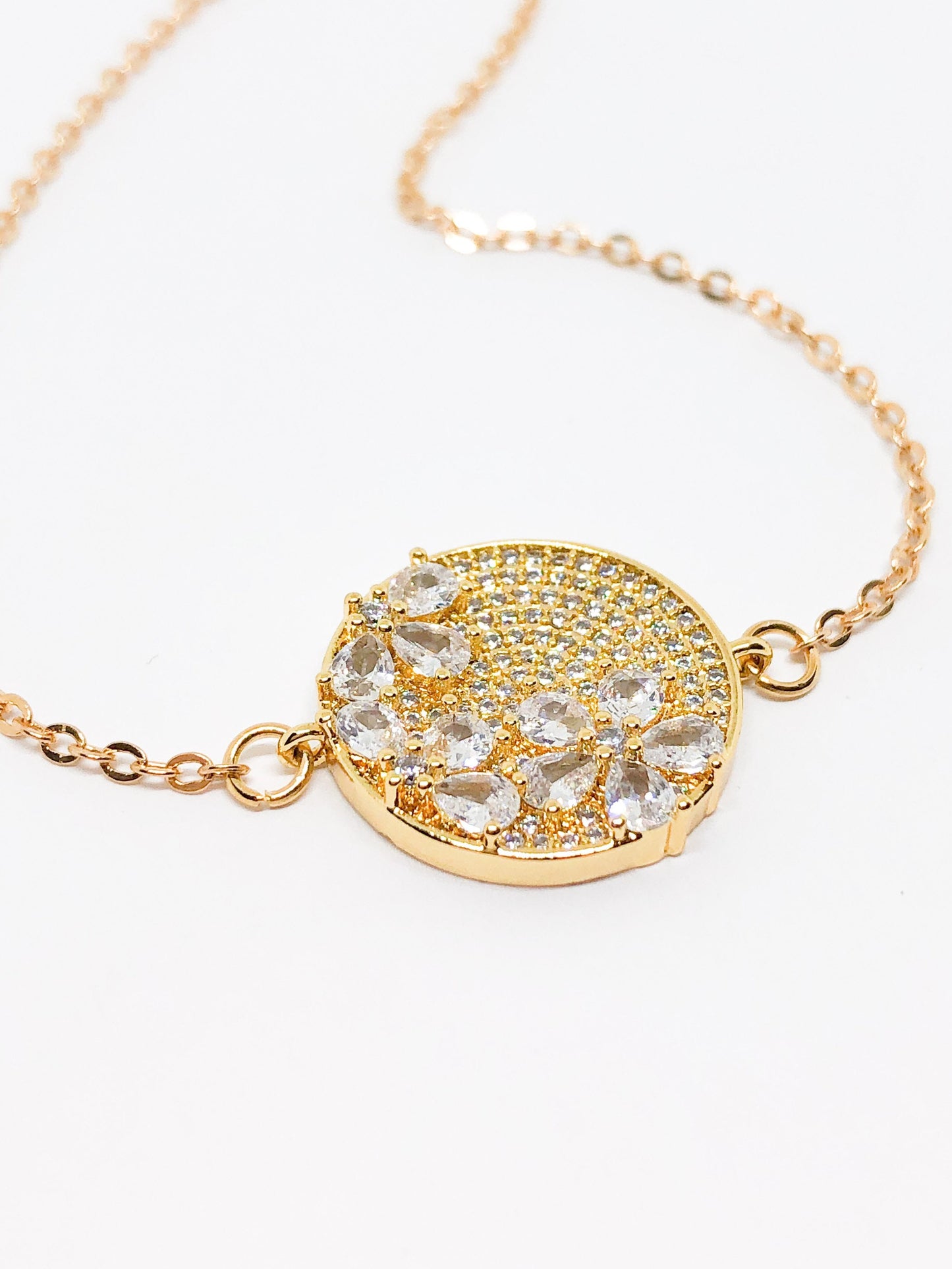 Sparkly rhinestone necklace