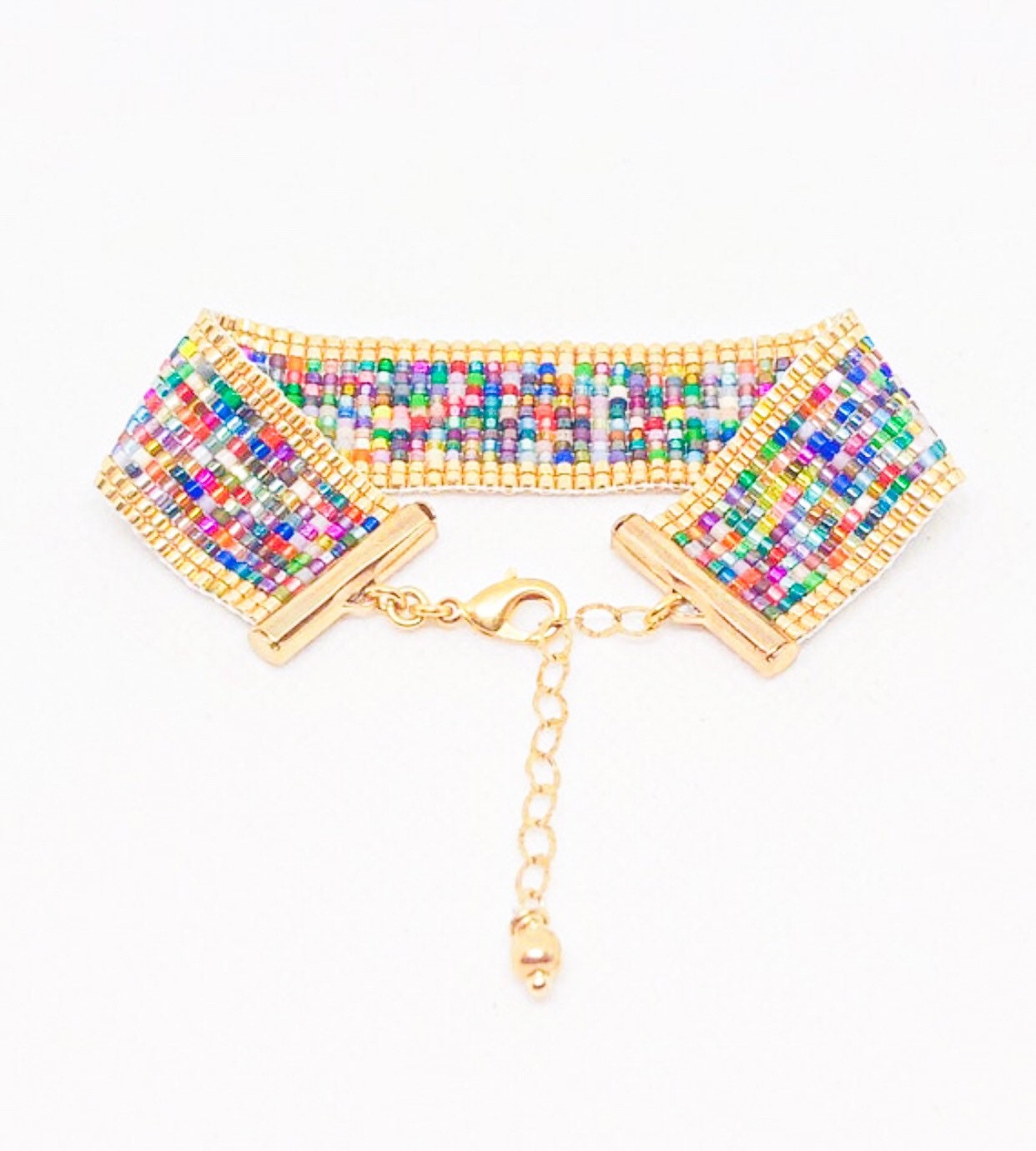 Rainbow beadloom bracelet