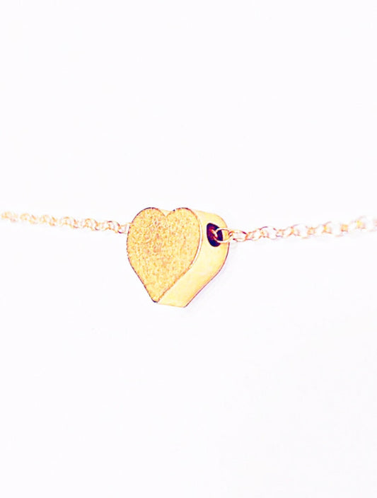 Gold heart necklace