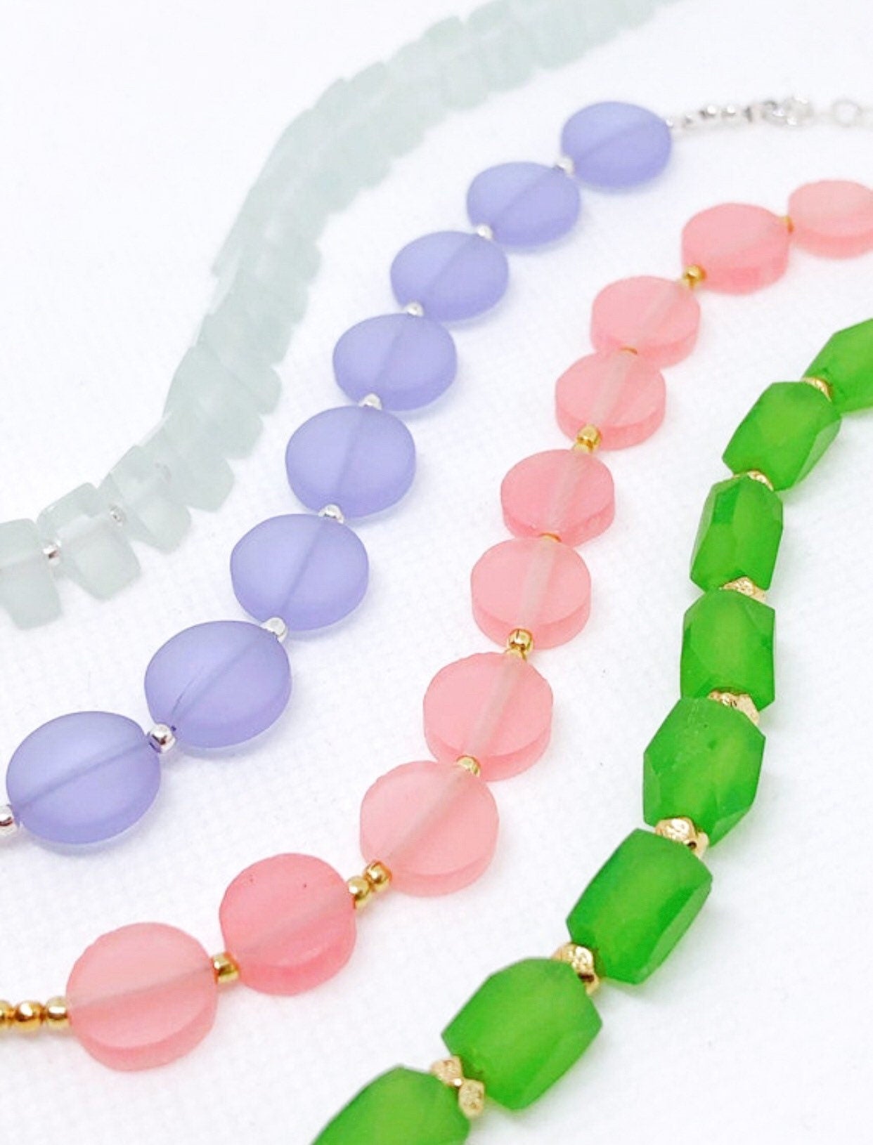 Light pink resin bead bracelet