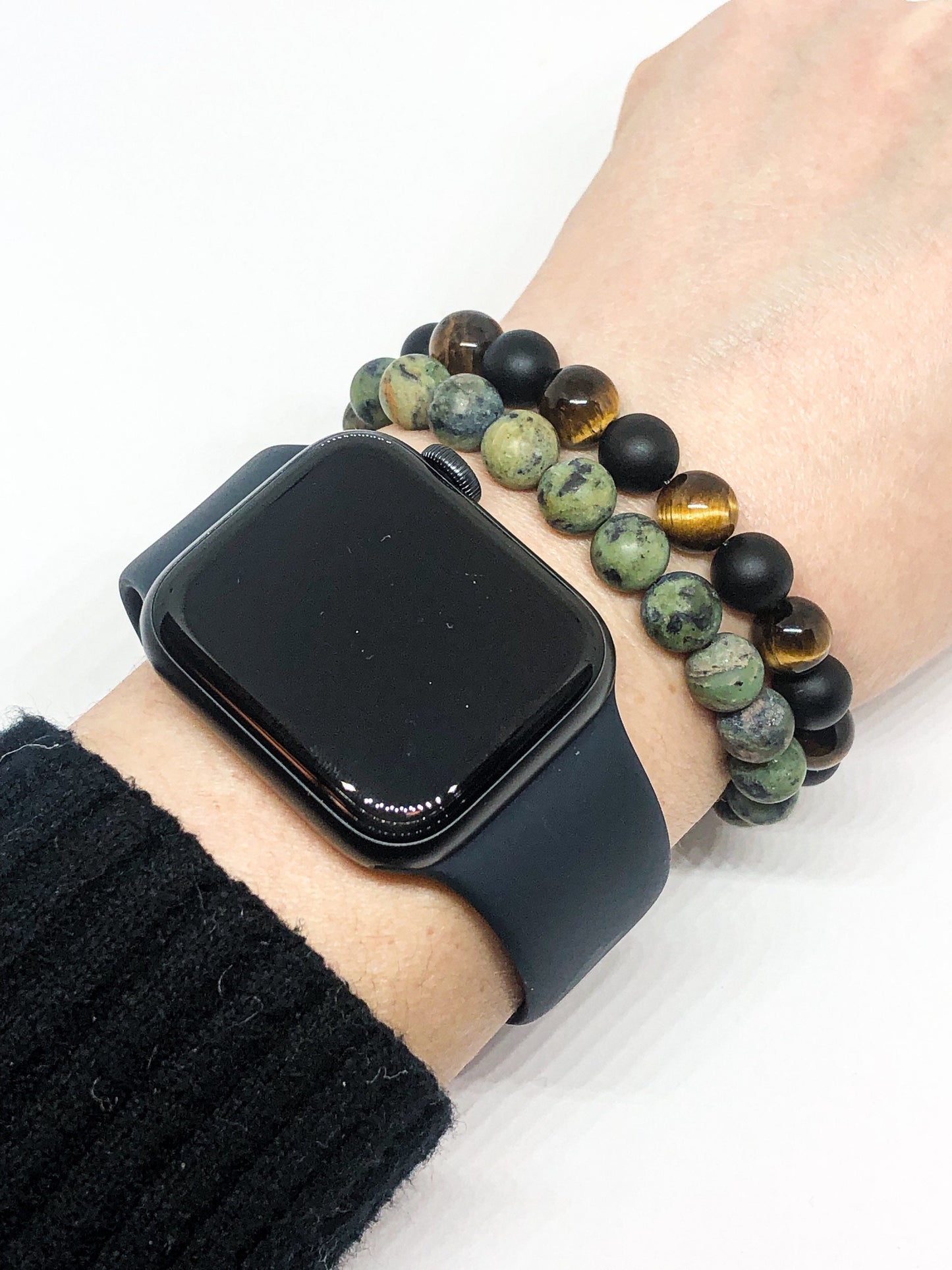 Black and green speckled jade bracelet