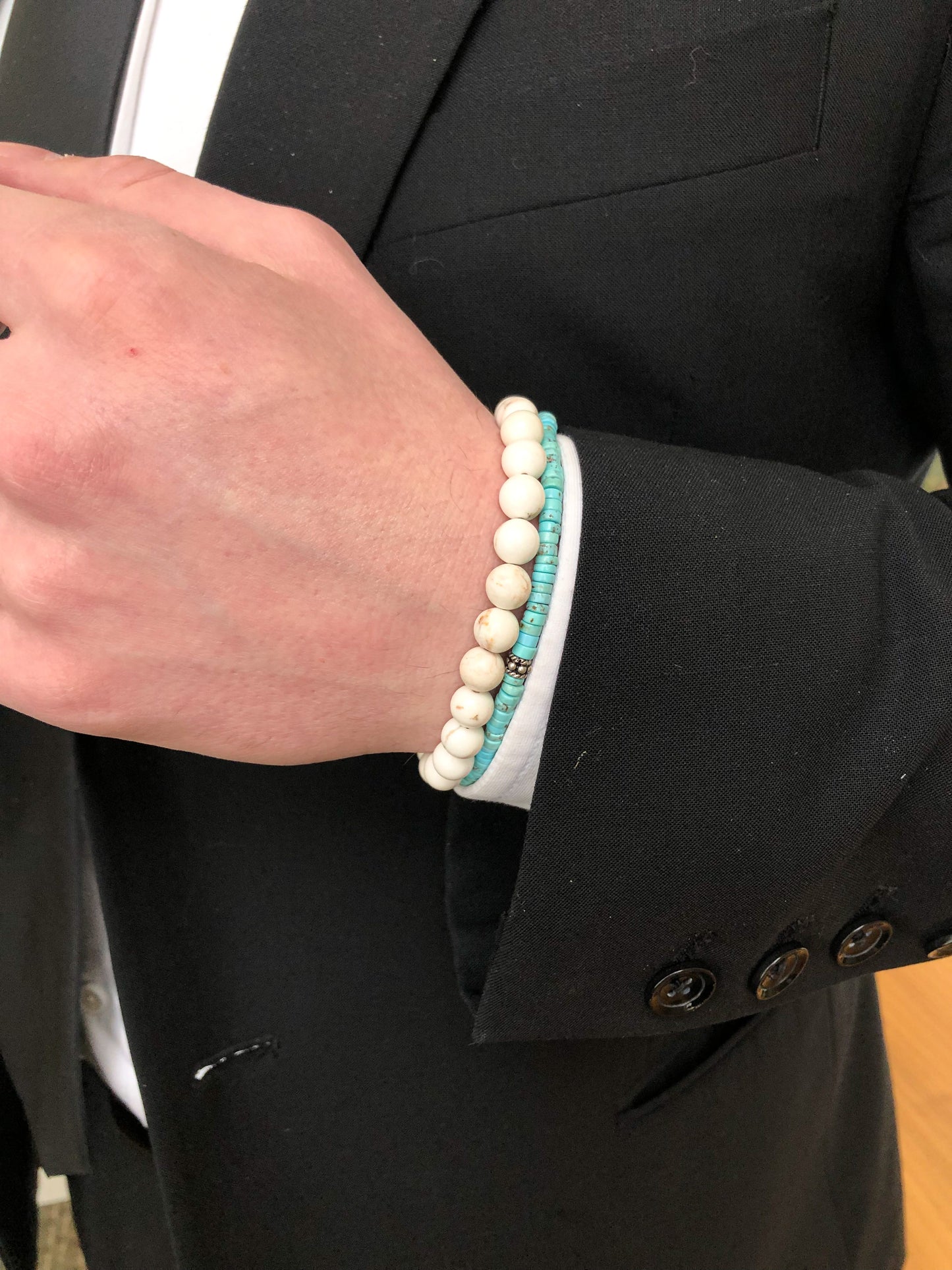 White turquoise beaded bracelet