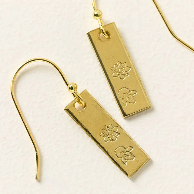 Family birth flower earrings