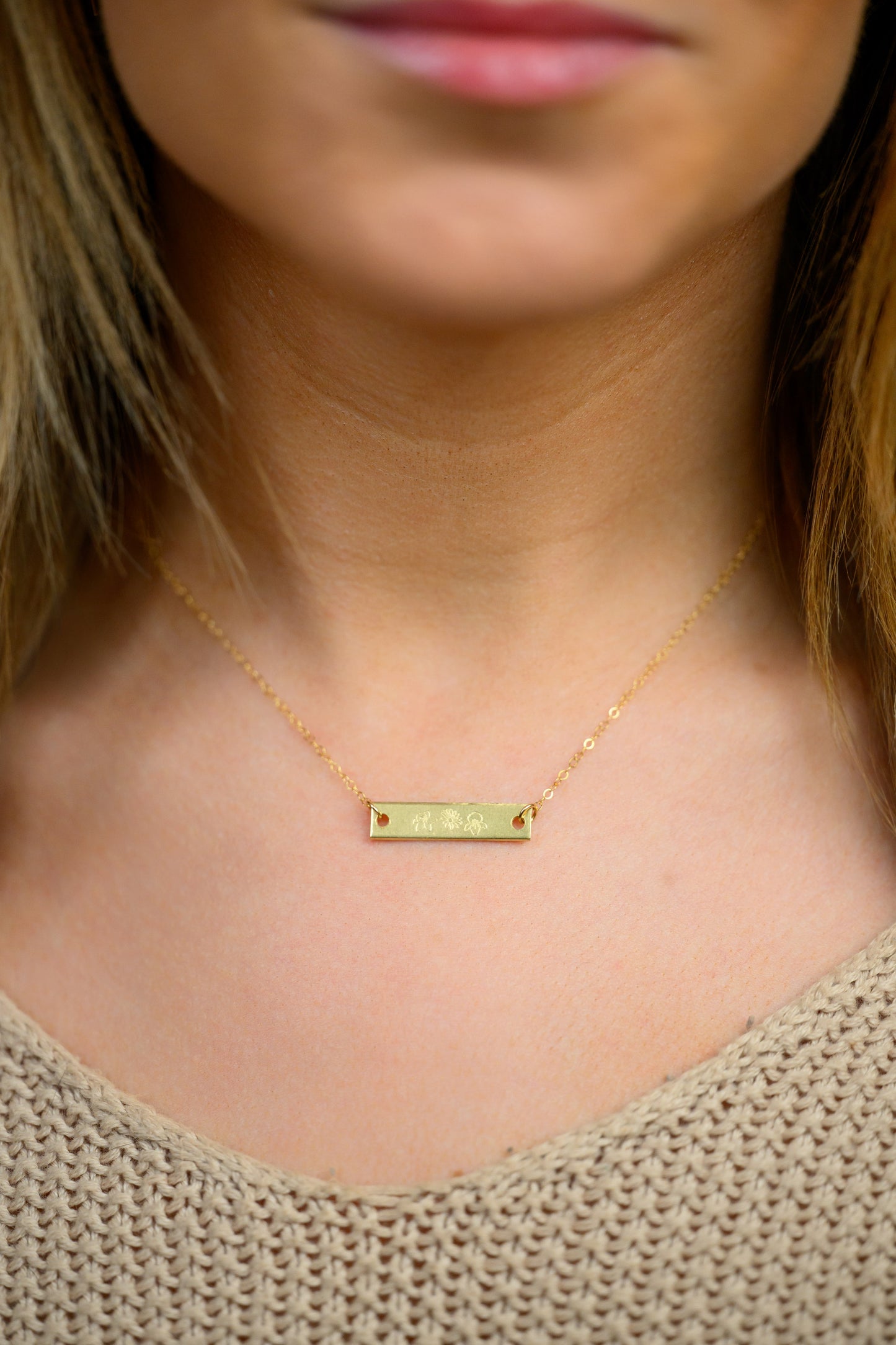 Family birth flower bar necklace