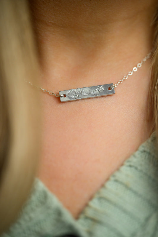 Family birth flower bar necklace