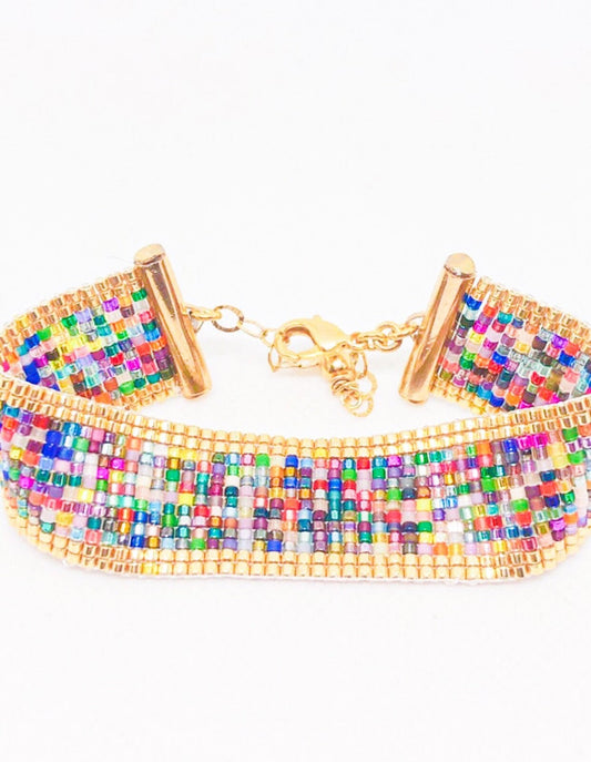 Rainbow beadloom bracelet