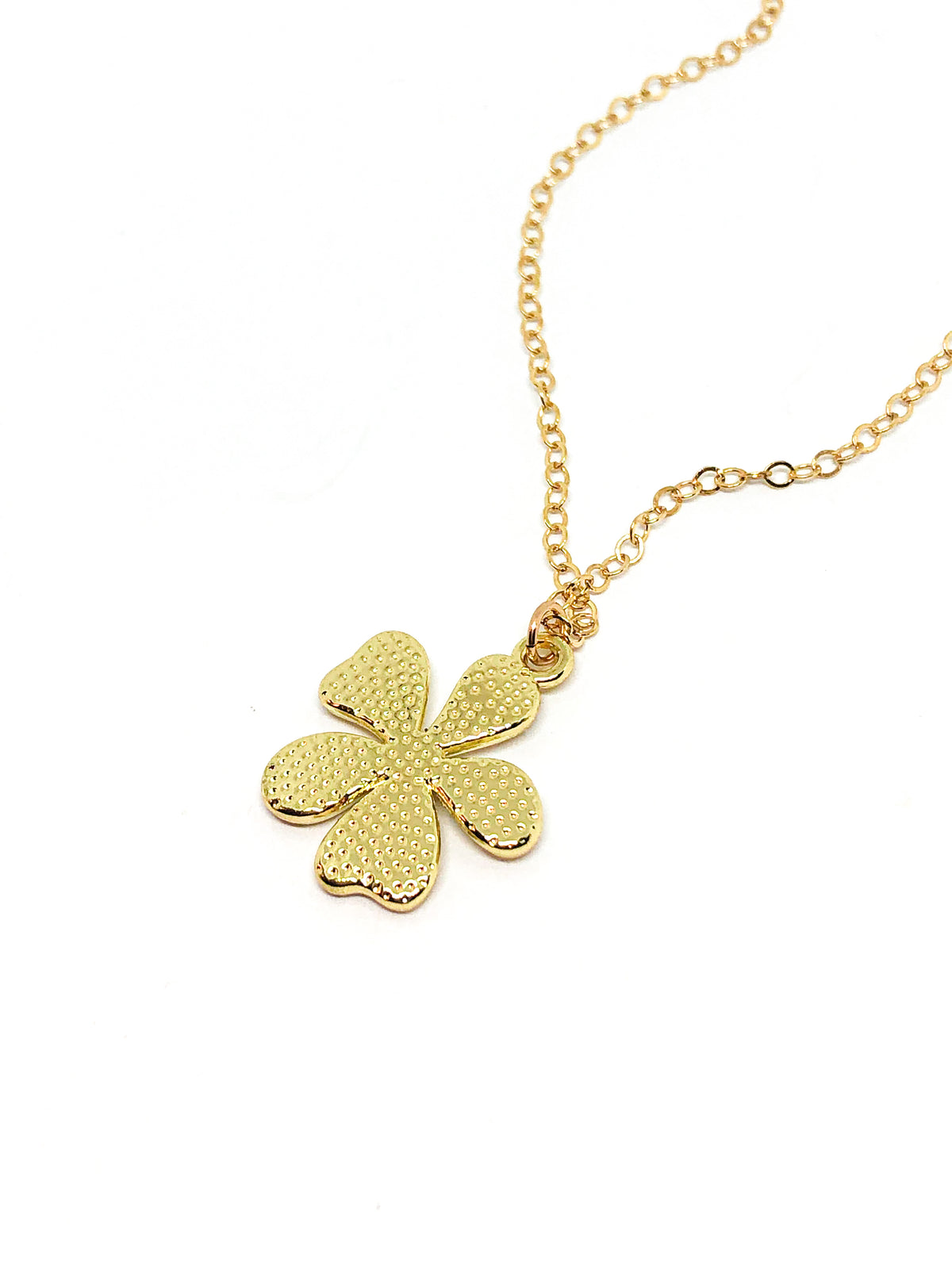 White daisy flower necklace